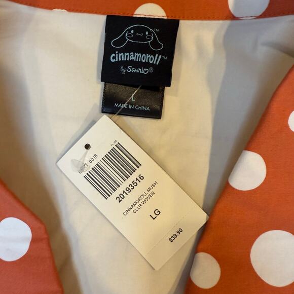 Hot Topic Cream Blouse with Orange Polka Dot Collar - Picture 5 of 12